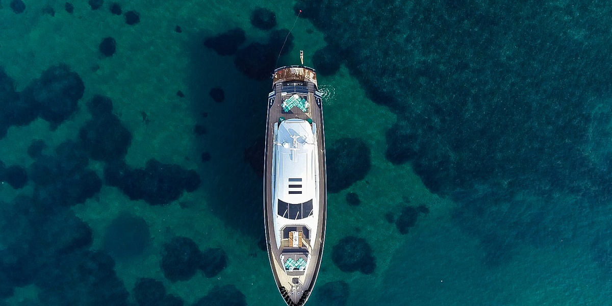 Аренда мега яхты 	Italcraft 105 Alemia В Италии